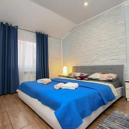 Katja Apartman *