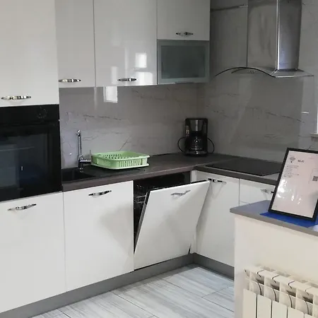 Katja Apartman *